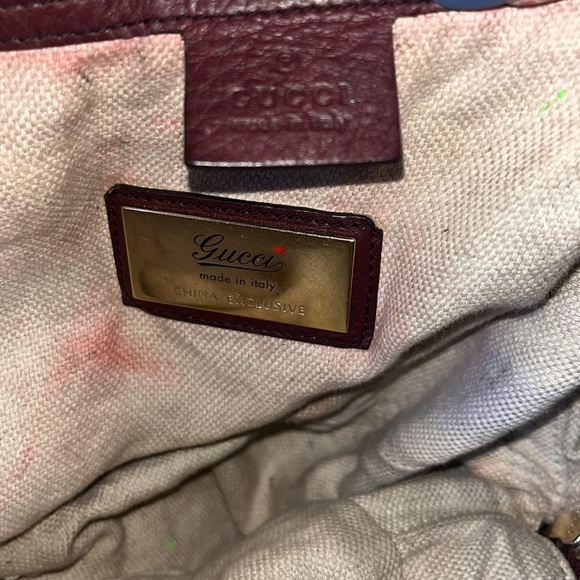 AUTHENTIC GUCCI HANDNAD  GOLD CHAIN ZIP UP  BURGANDY - Picture 4 of 5